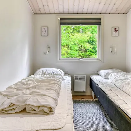 Nice Home In Blavand With Sauna Blåvand